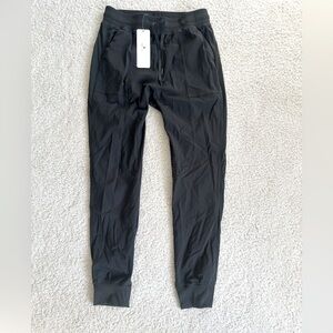 NEW Crzy Yoga Casual Jogger Pants Size Medium